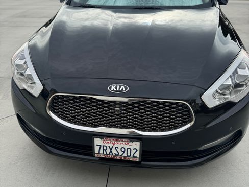 Used 2016 Kia K900 Luxury w/ Luxury VIP Package image 2