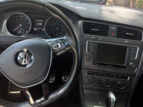 Used 2017 Volkswagen Golf Alltrack S AWD/4WD image 17