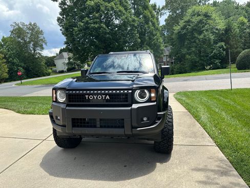 Used 2025 Toyota Land Cruiser 1958 image 12