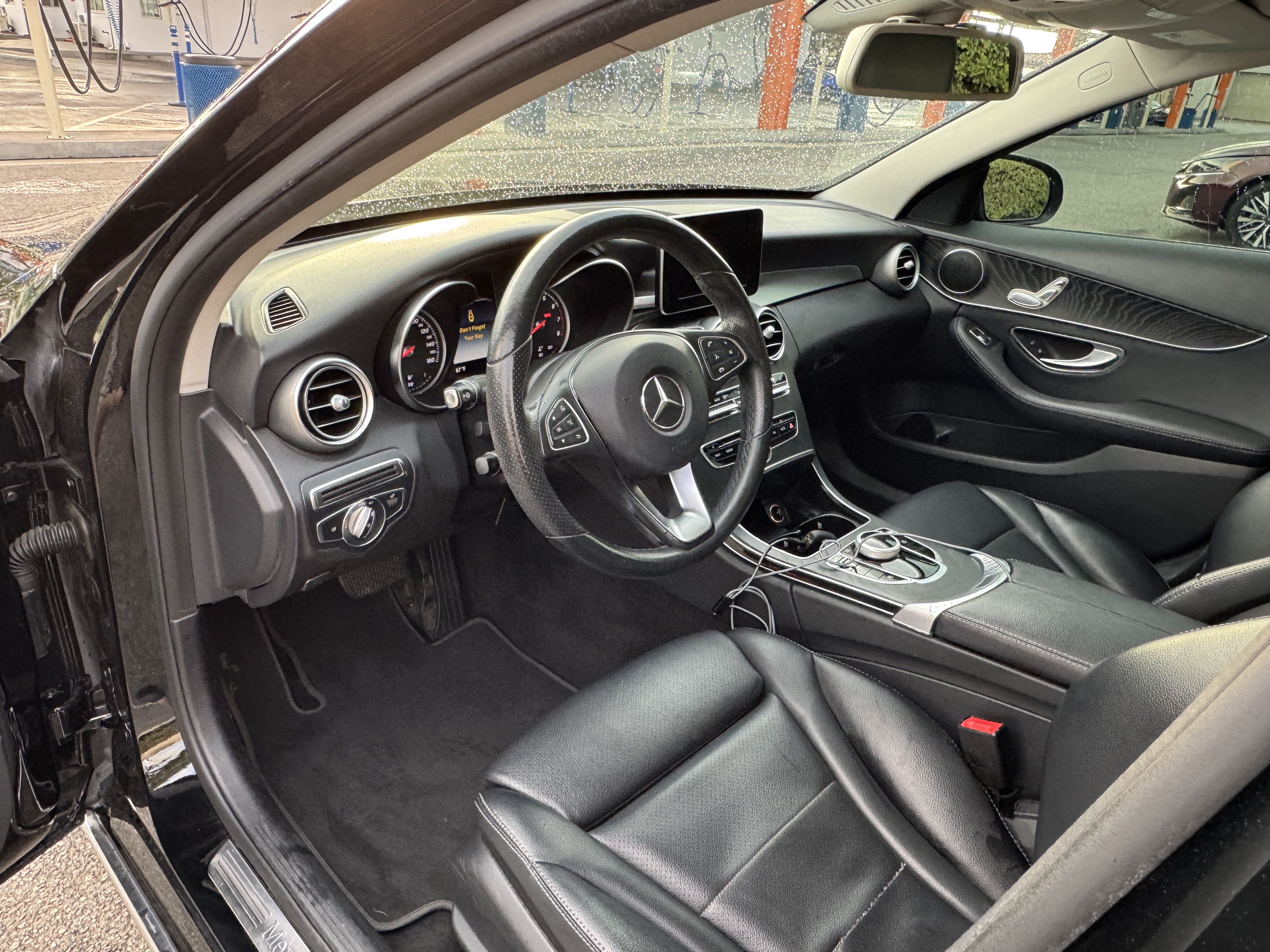 Used 2017 Mercedes-Benz C 300 Sedan image 8