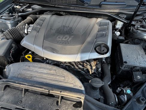 Used 2014 Hyundai Genesis 3.8 RWD image 19