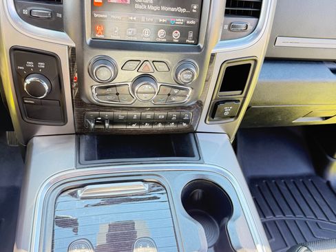 Used 2016 RAM 2500 Limited AWD/4WD image 15