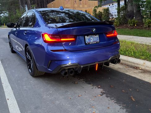 Used 2019 BMW 330i Sedan w/ M Sport Package image 6