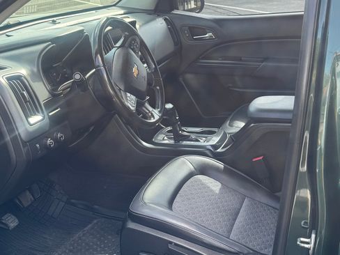 Used 2015 Chevrolet Colorado Z71 AWD/4WD image 6