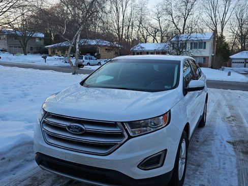 Used 2016 Ford Edge SEL w/ Equipment Group 201A image 4