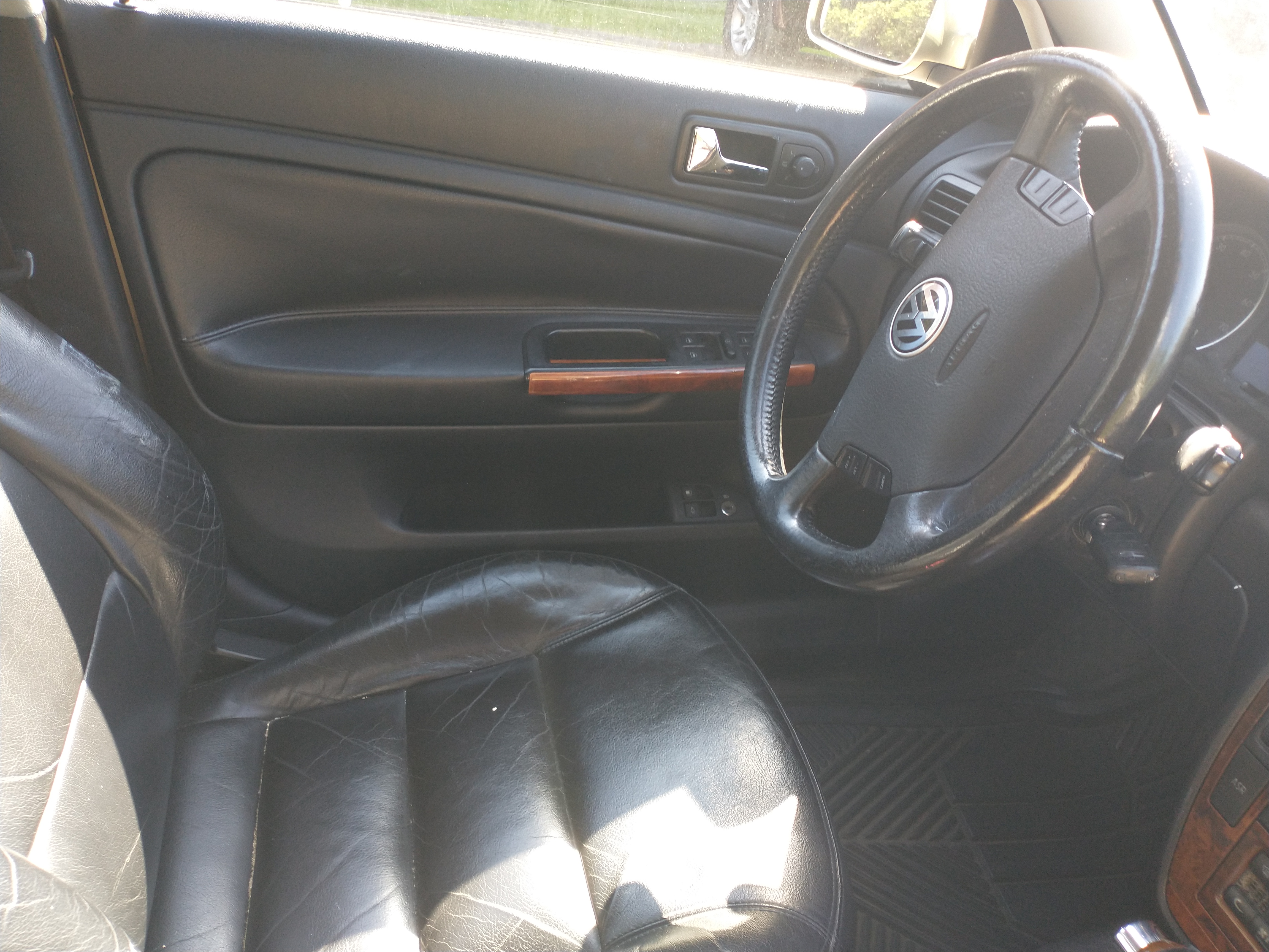 Used 2001 Volkswagen Passat GLX FWD image 15