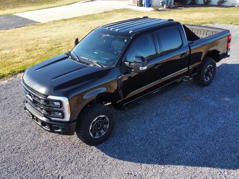 Used 2023 Ford F350 Lariat w/ Lariat Ultimate Package image 8