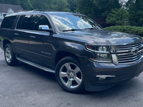Used 2017 Chevrolet Suburban Premier AWD/4WD image 24