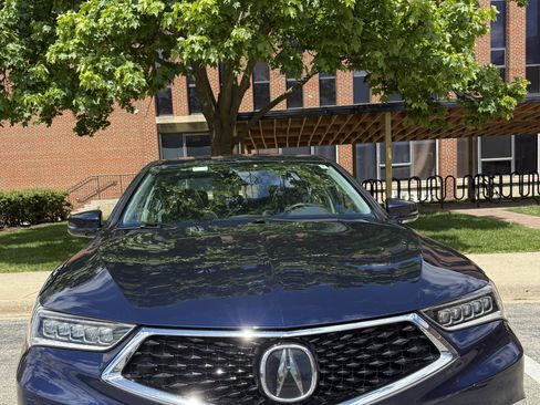 Used 2018 Acura TLX V6 SH-AWD w/ Technology Pkg image 9