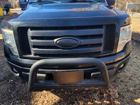 Used 2010 Ford F150 STX image 2