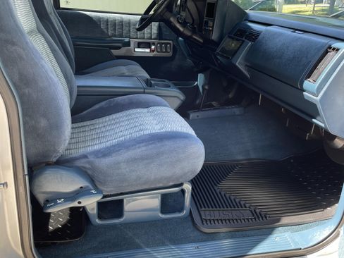 Used 1992 Chevrolet Silverado 1500 4x4 Extended Cab image 16