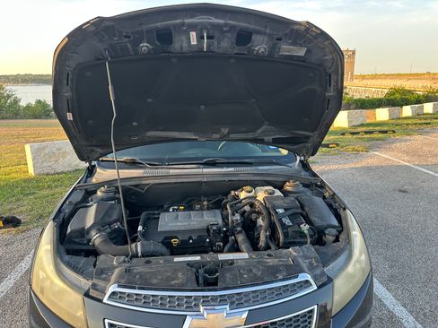 Used 2012 Chevrolet Cruze Eco image 9