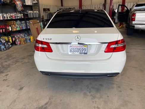 Used 2011 Mercedes-Benz E 550 Sedan image 10