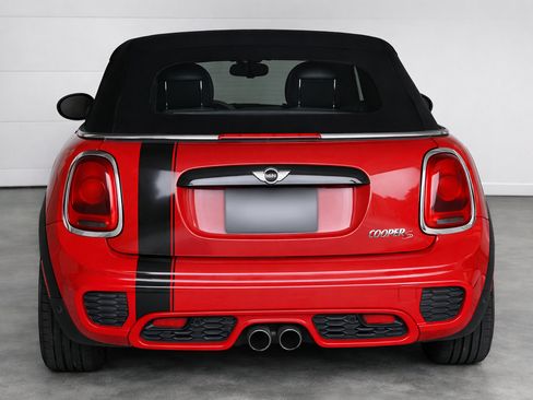 Used 2016 MINI Cooper S FWD image 2
