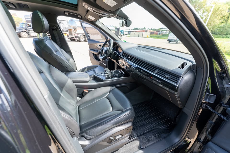 Used 2018 Audi Q7 3.0T Premium Plus AWD/4WD image 8