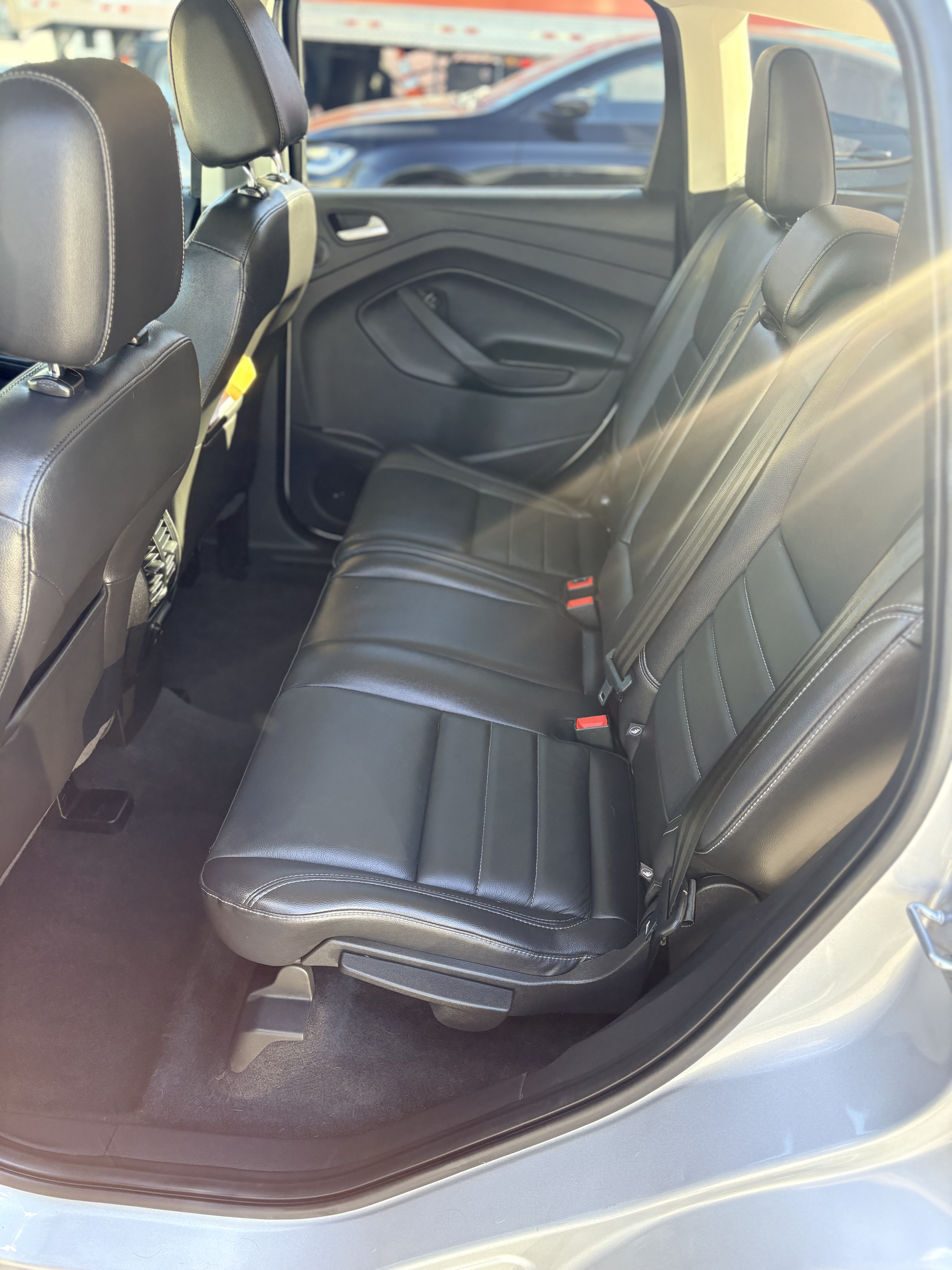 Used 2016 Ford Escape Titanium FWD image 8
