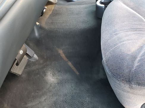 Used 2001 GMC Sierra 1500 2WD Extended Cab image 25