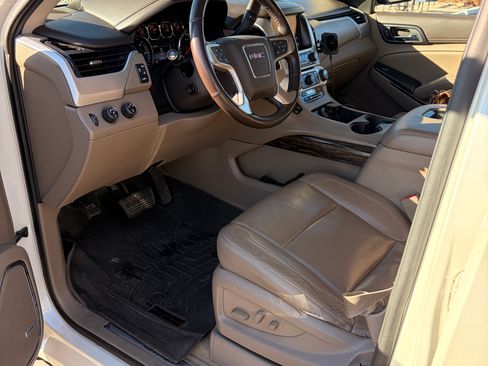 Used 2015 GMC Yukon XL SLT w/ Open Road Package image 20