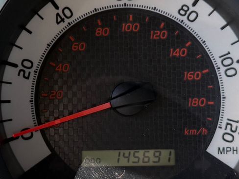 Used 2015 Toyota Tacoma PreRunner image 11