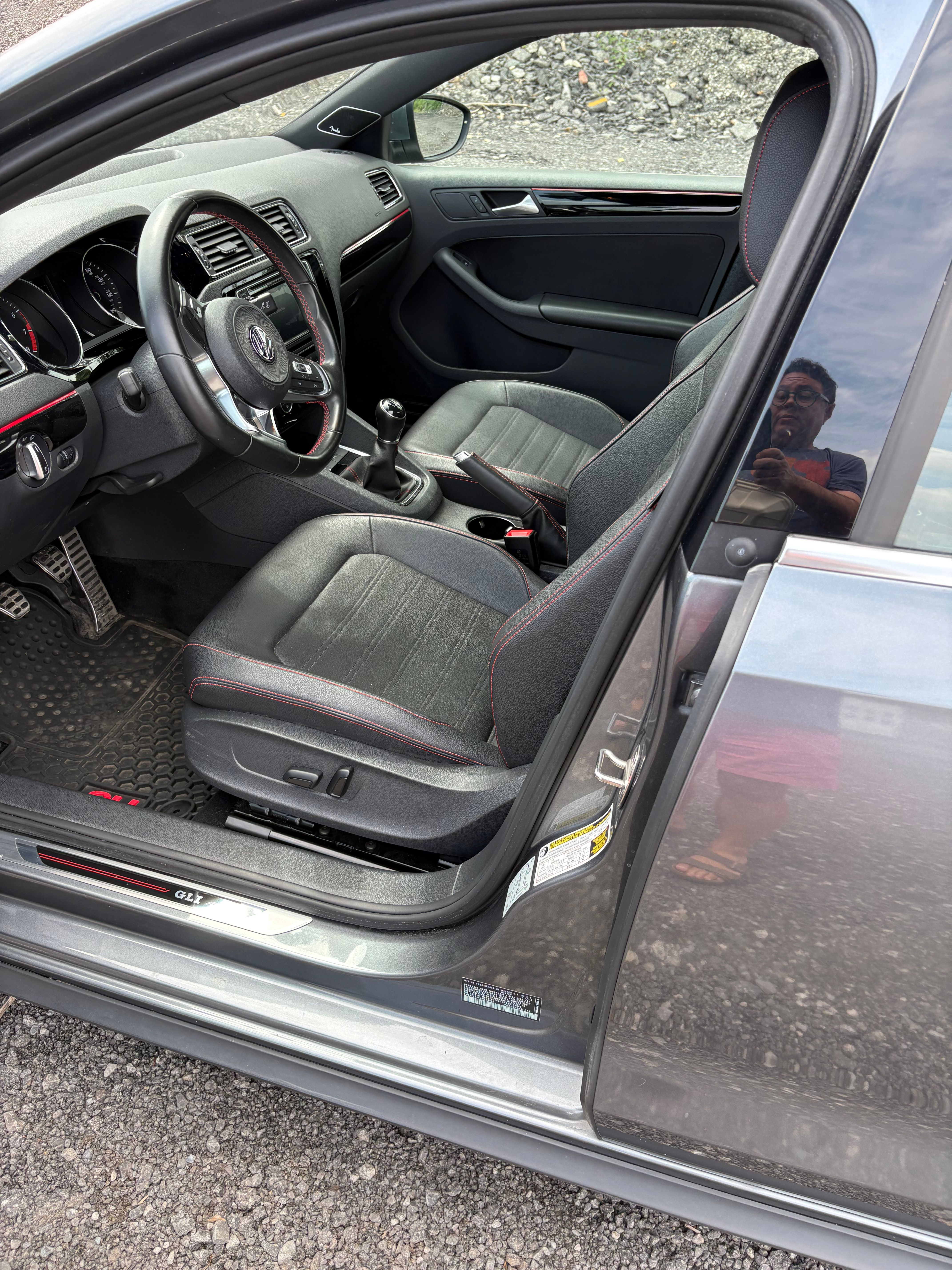 Used 2017 Volkswagen Jetta GLI FWD image 14