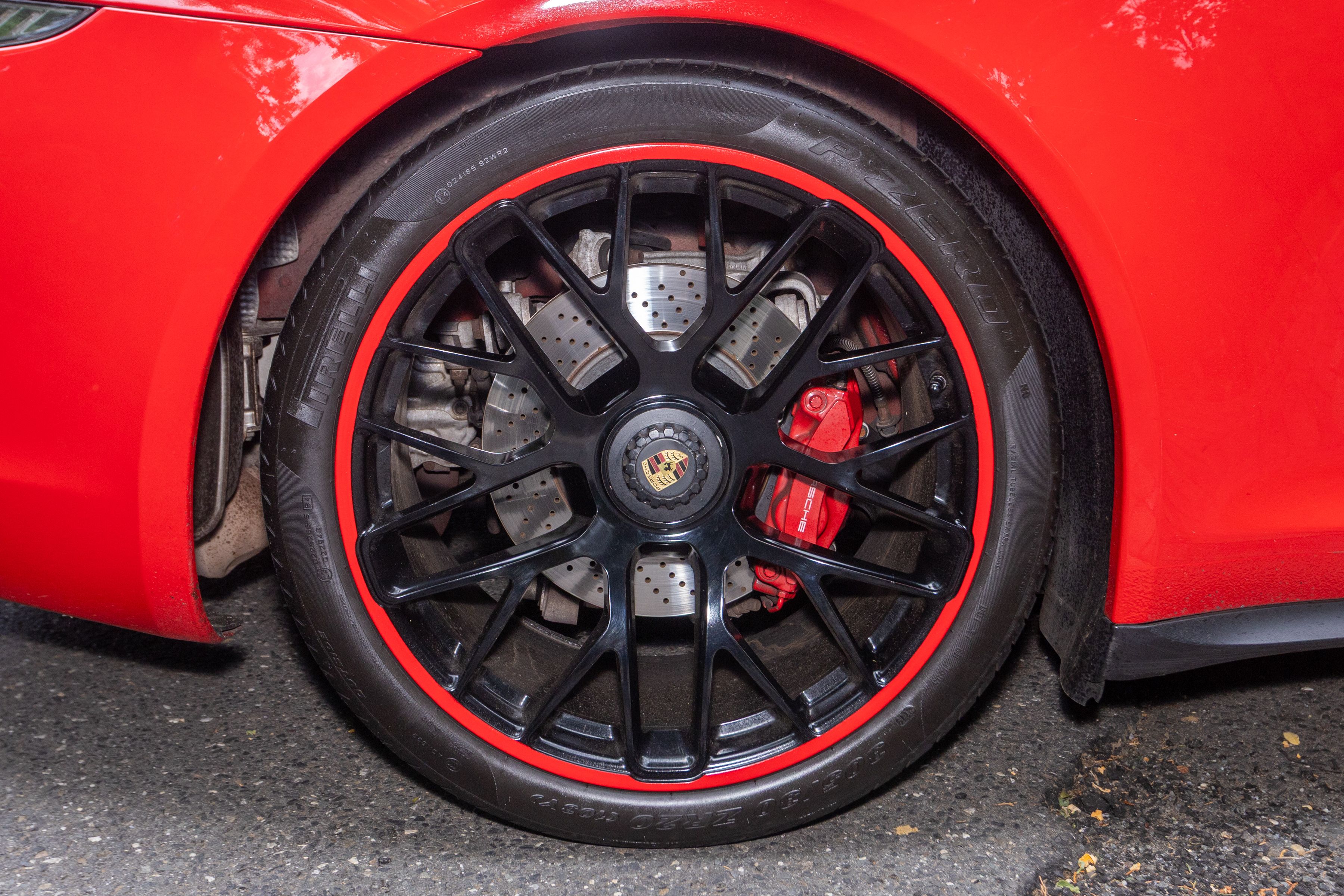 Used 2016 Porsche 911 Carrera GTS RWD image 28