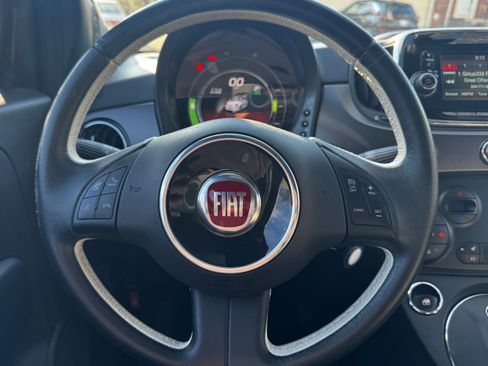 Used 2016 FIAT 500 e w/ Esport Package image 13
