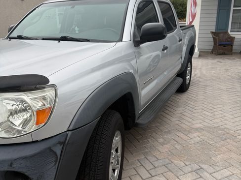 Used 2011 Toyota Tacoma PreRunner w/ Convenience Pkg image 11