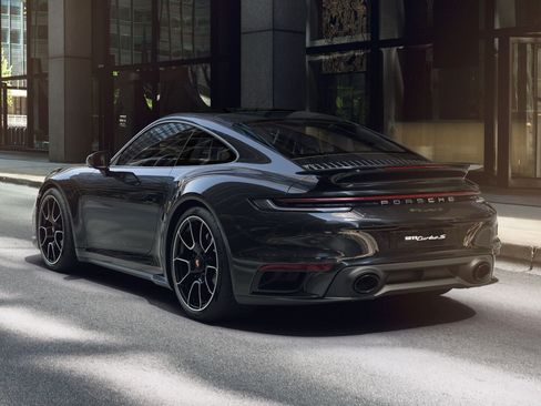 Used 2022 Porsche 911 Turbo S image 11