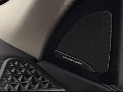 Used 2025 BMW X7 xDrive40i w/ Premium Package image 10