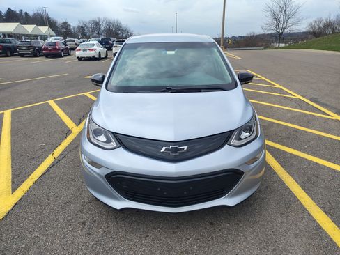 Used 2017 Chevrolet Bolt LT image 4