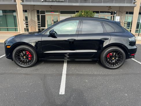 Used 2021 Porsche Macan GTS image 1