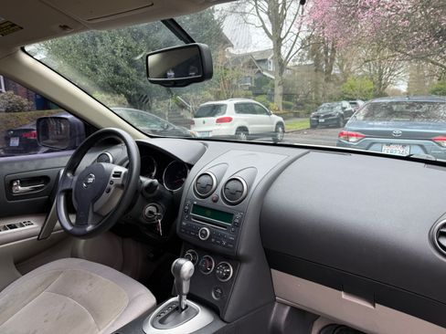 Used 2010 Nissan Rogue S w/ 360 Degree Value Pkg image 4