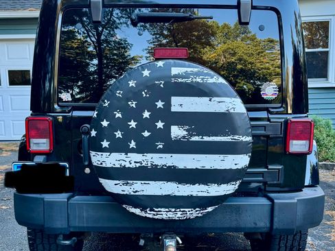 Used 2013 Jeep Wrangler Unlimited Sahara w/ Dual Top Group image 6