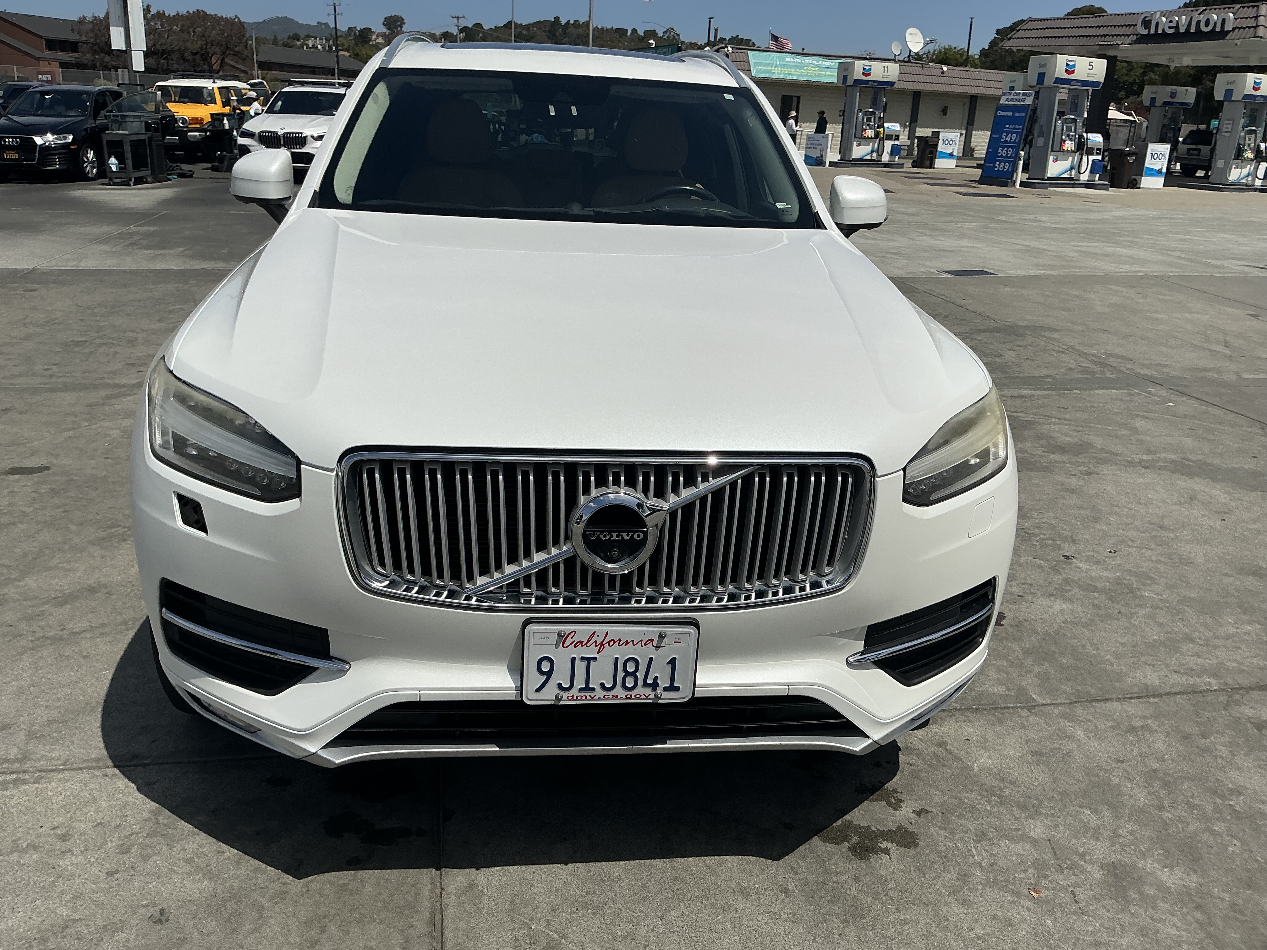 Used 2016 Volvo XC90 T6 Inscription w/ Vision Package AWD/4WD image 1