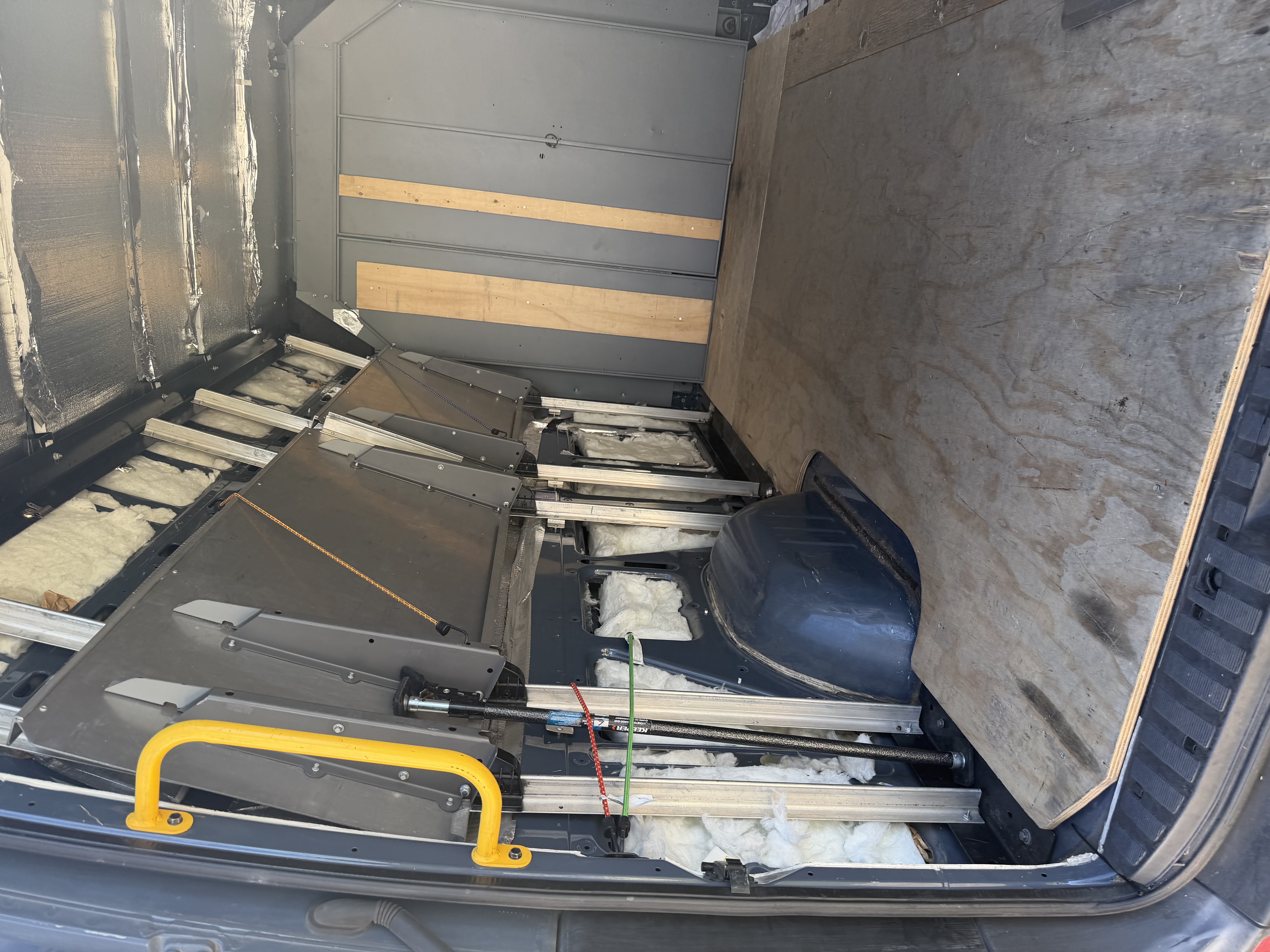 Used 2018 Mercedes-Benz Sprinter 2500 image 12