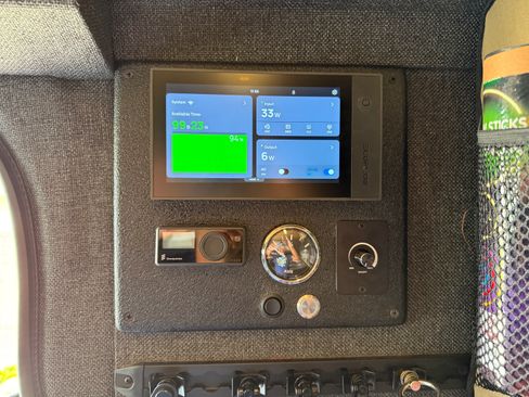 Used 2024 Mercedes-Benz Sprinter 2500 image 12