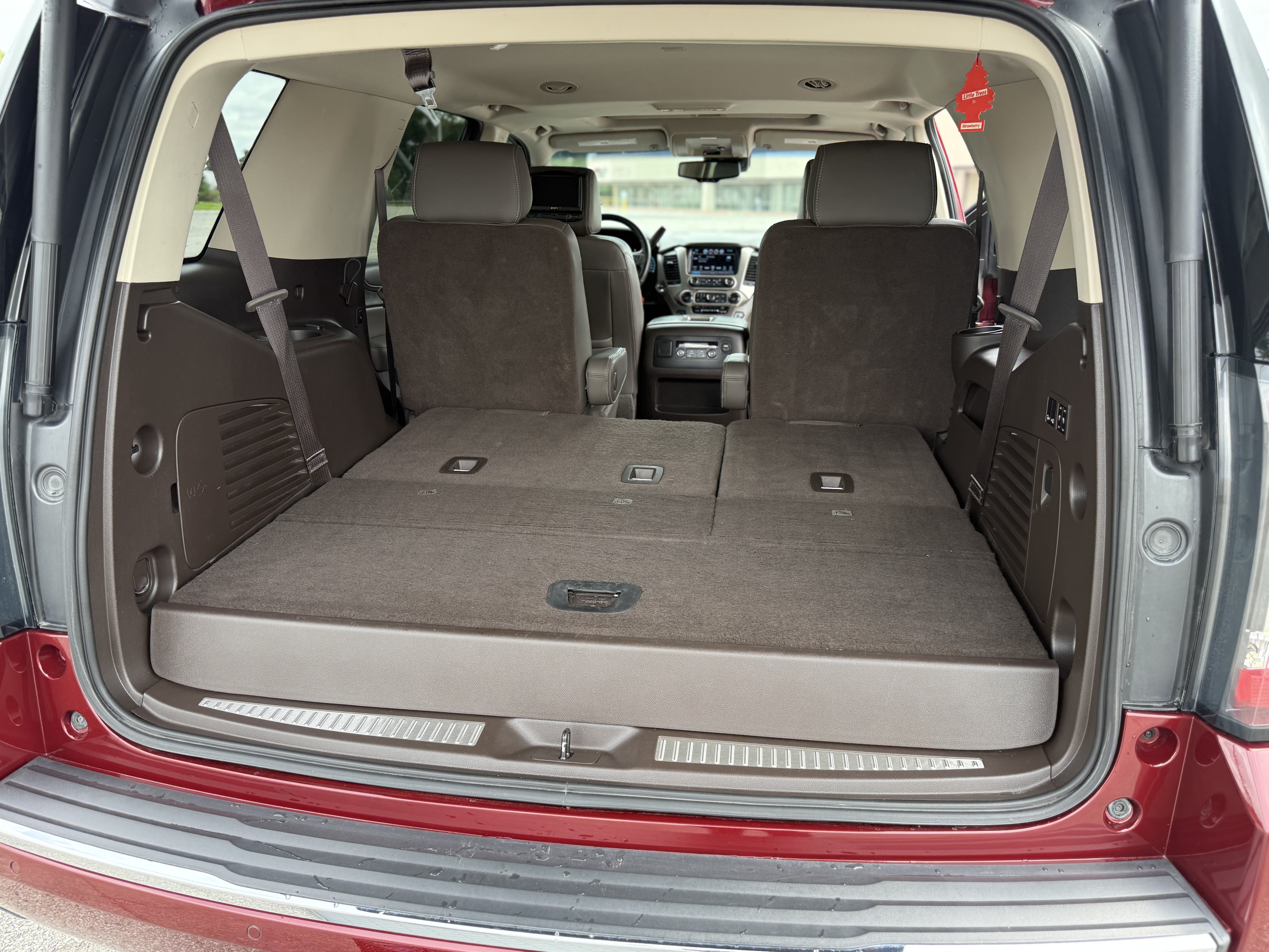 Used 2017 GMC Yukon Denali RWD image 13