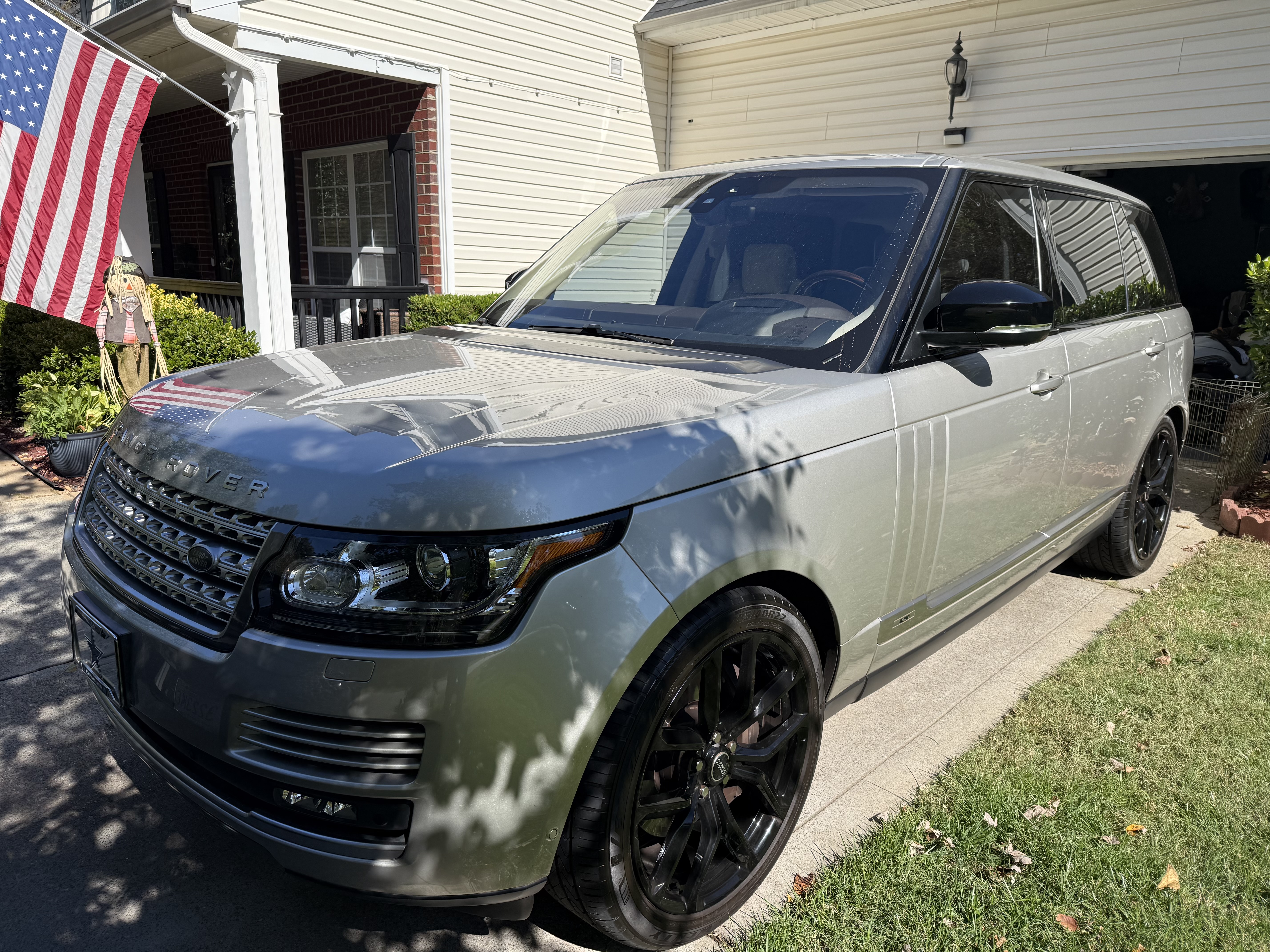 Used 2017 Land Rover Range Rover Long Wheelbase Supercharged AWD/4WD image 1