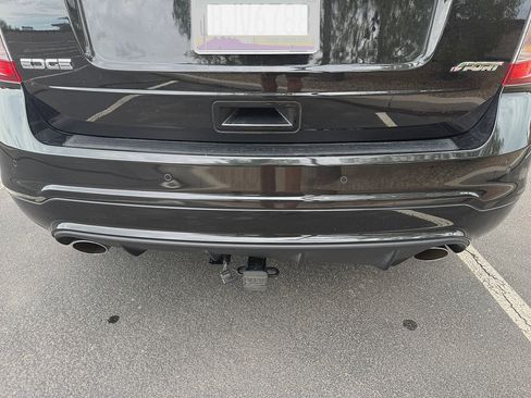 Used 2013 Ford Edge Sport w/ Driver Entry Pkg image 8