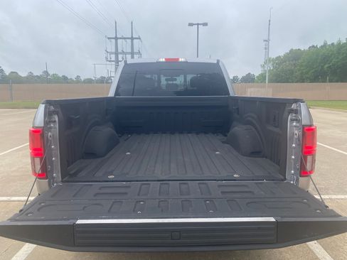 Used 2020 Ford F150 Lariat w/ Equipment Group 502A Luxury AWD/4WD image 14