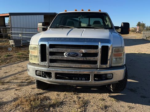 Used 2008 Ford F350 XLT image 2