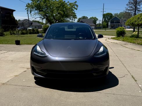 Used 2019 Tesla Model 3 Long Range AWD/4WD image 2