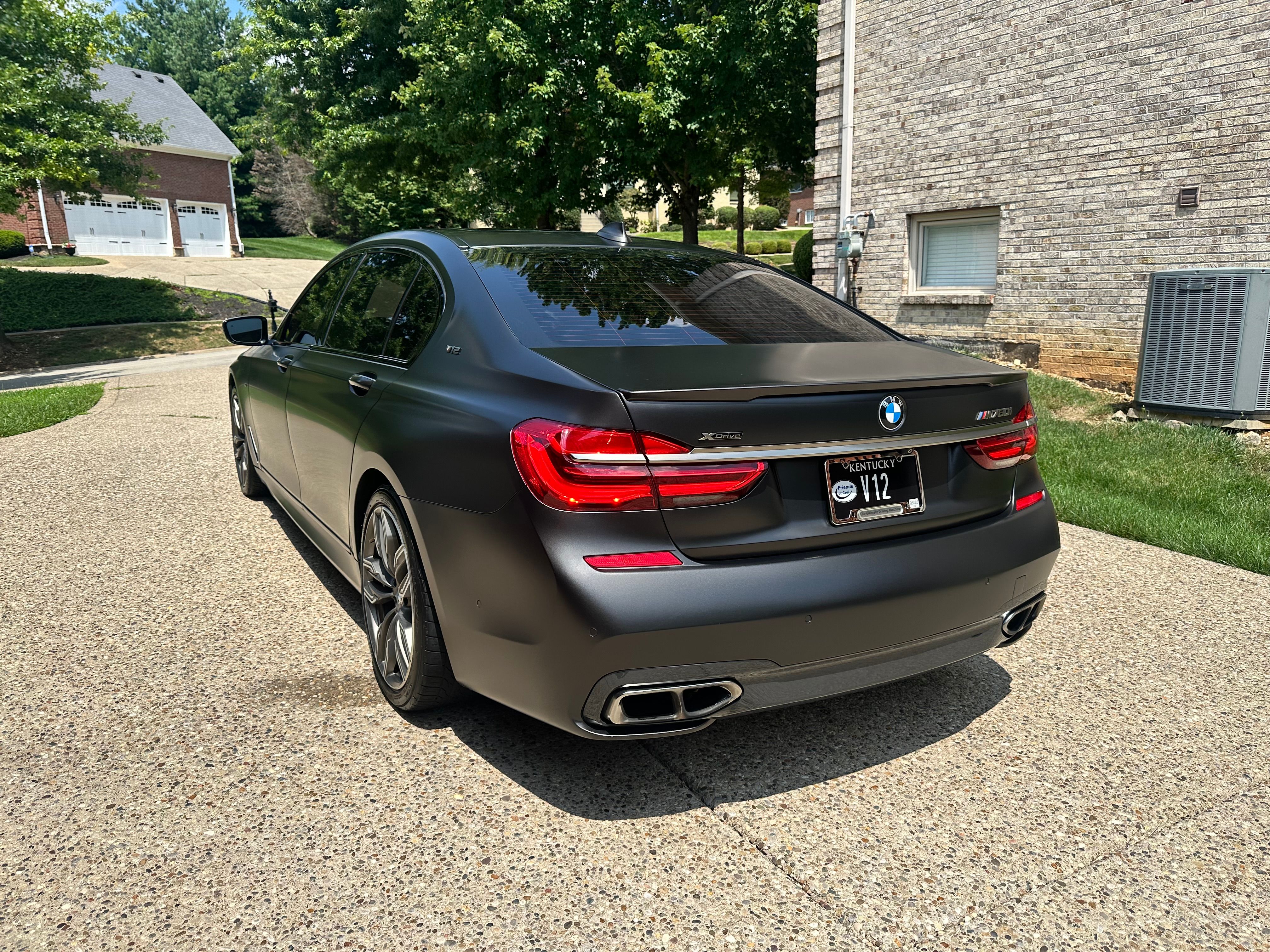 Used 2017 BMW M760i xDrive AWD/4WD image 11