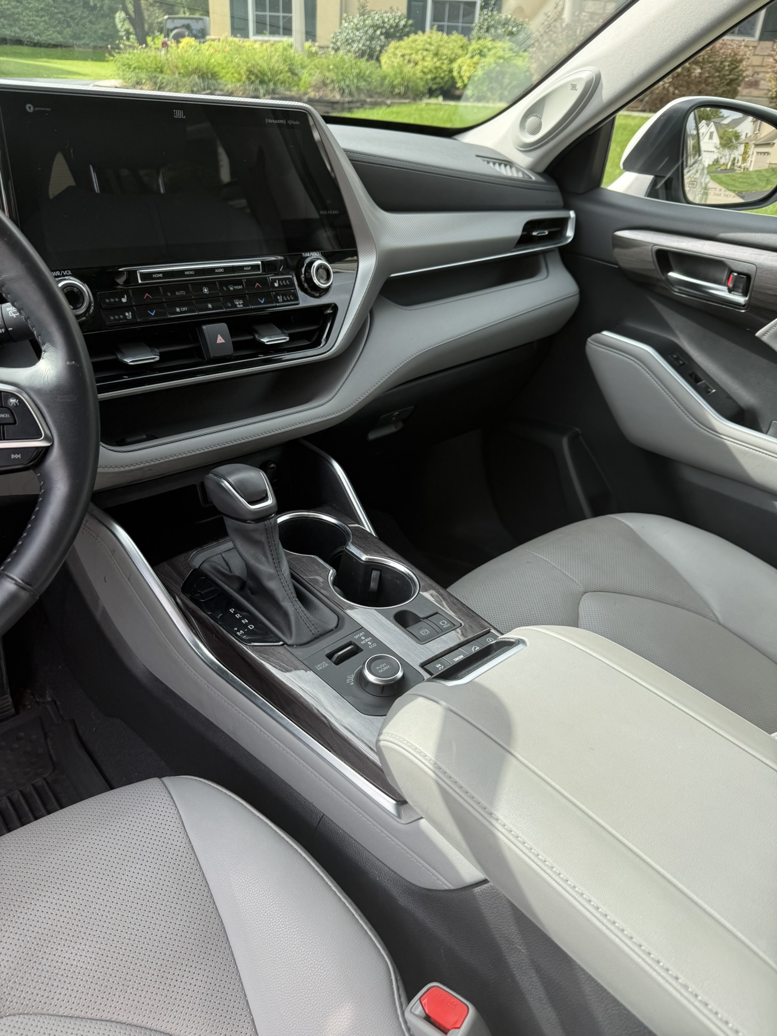 Used 2021 Toyota Highlander Platinum AWD/4WD image 12