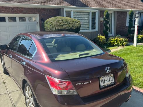 Used 2010 Honda Accord EX-L image 5