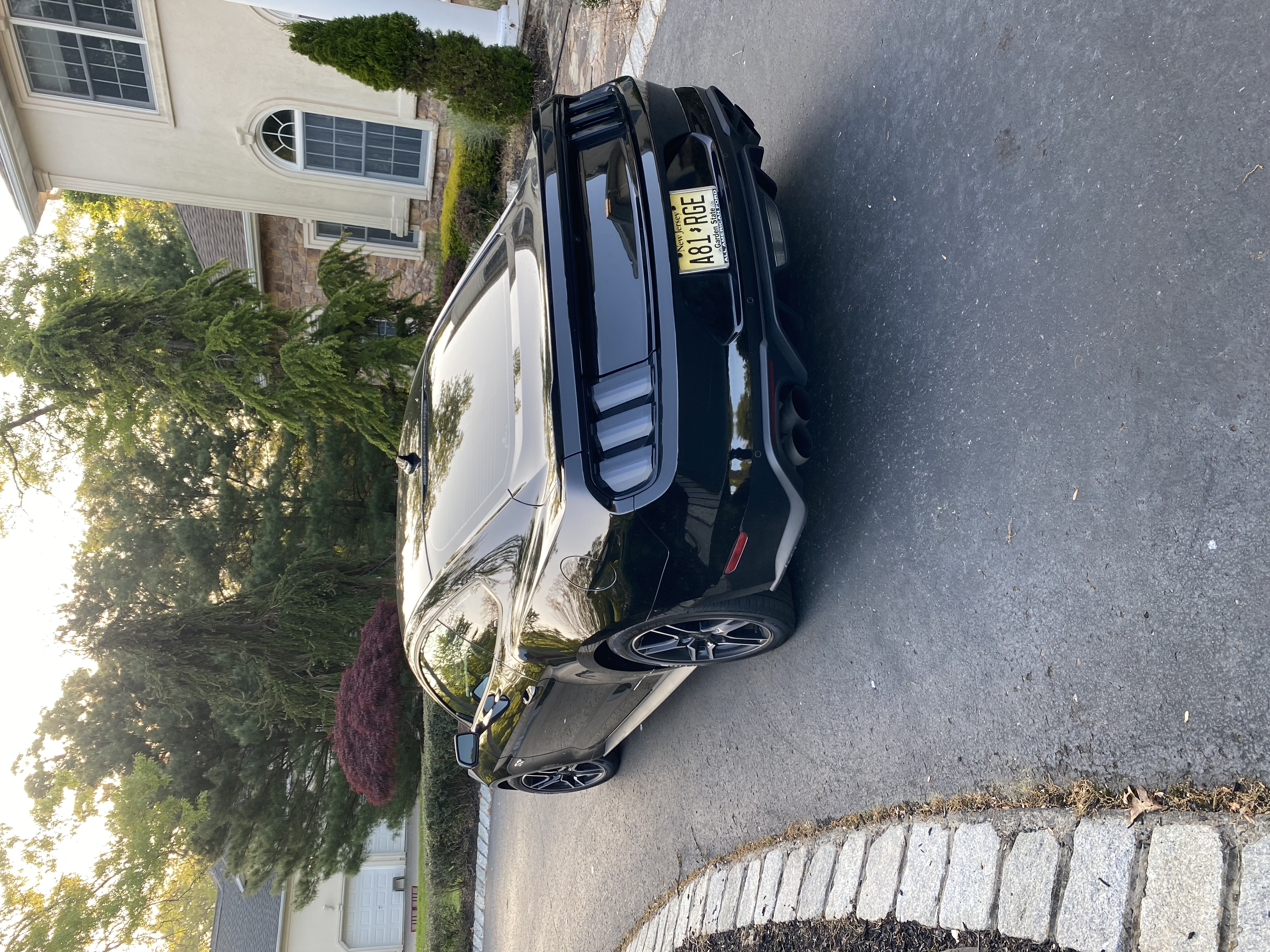 Used 2022 Ford Mustang GT RWD image 4