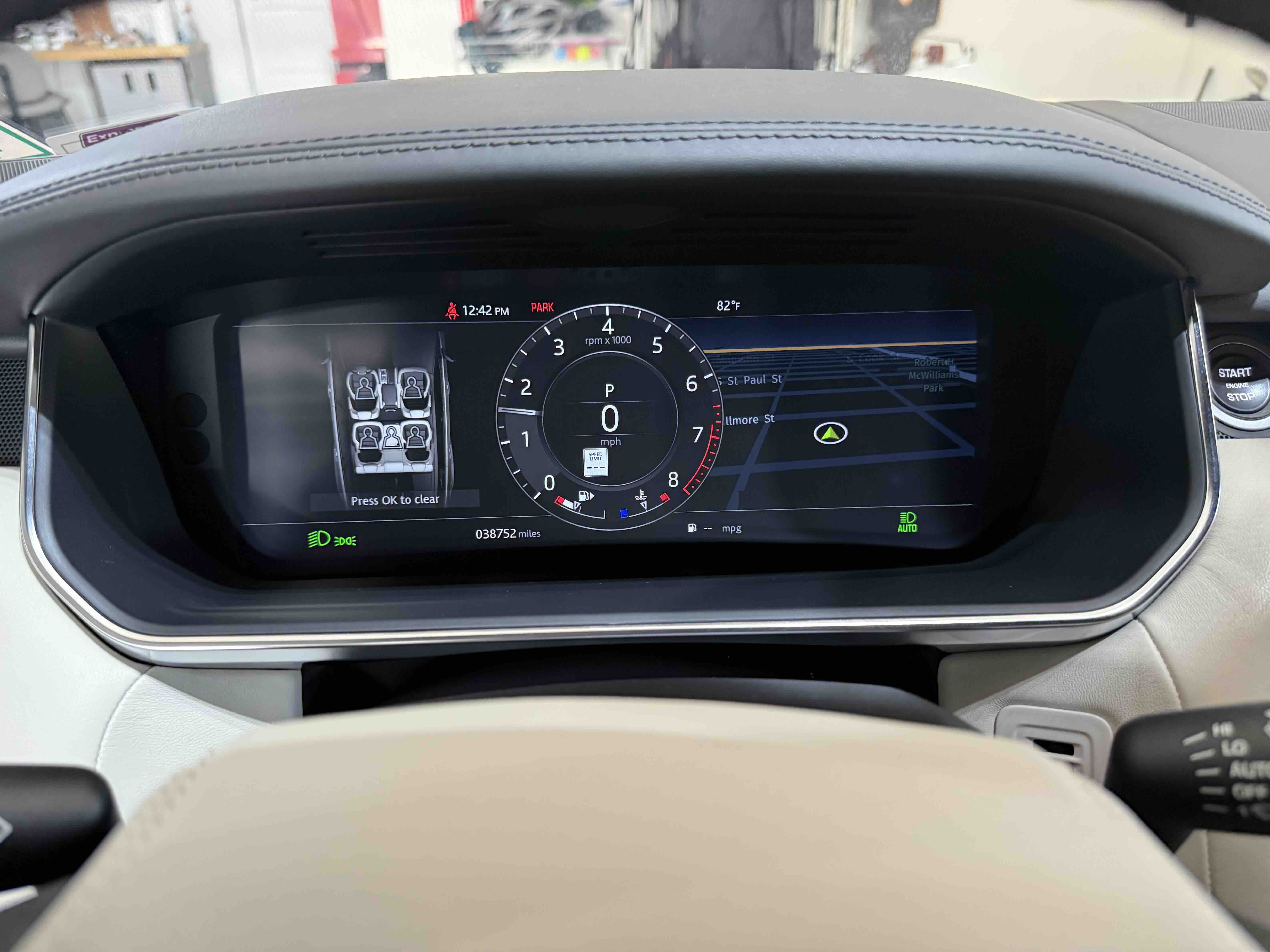 Used 2018 Land Rover Range Rover Sport HSE Dynamic AWD/4WD image 6