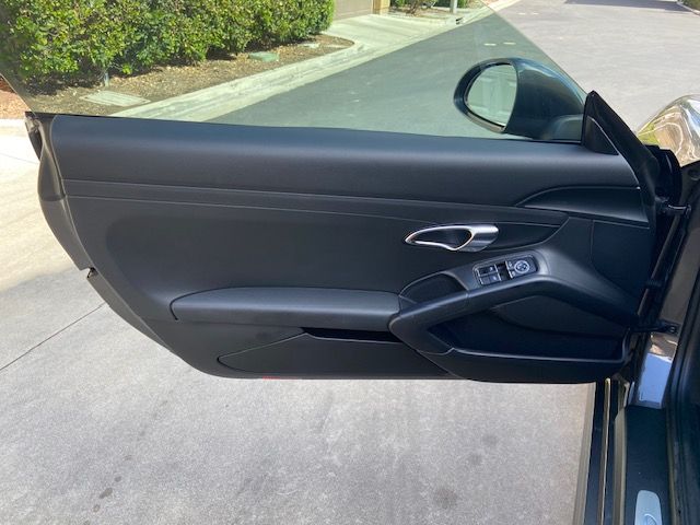 Used 2014 Porsche Cayman RWD image 19