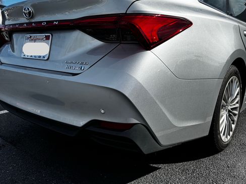 Used 2019 Toyota Avalon Limited w/ Advanced Safety Package image 8