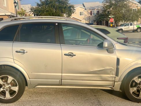 Used 2015 Chevrolet Captiva Sport LTZ image 2